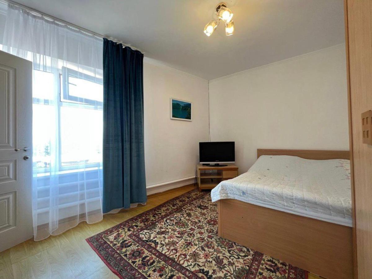 Tan Nuru Guest House Гостевой Дом Тан Нуру 乔尔蓬阿塔 外观 照片
