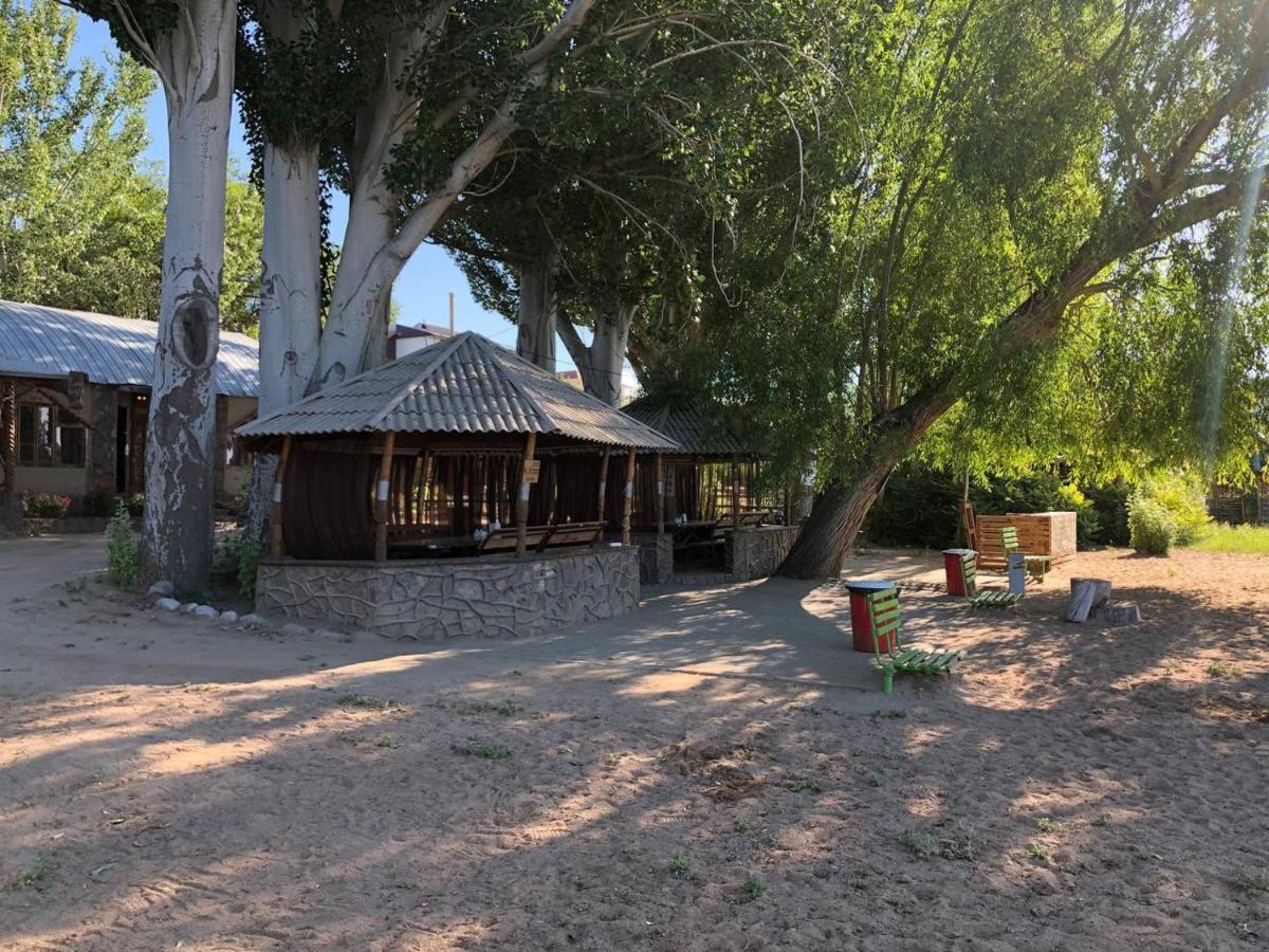Tan Nuru Guest House Гостевой Дом Тан Нуру 乔尔蓬阿塔 外观 照片