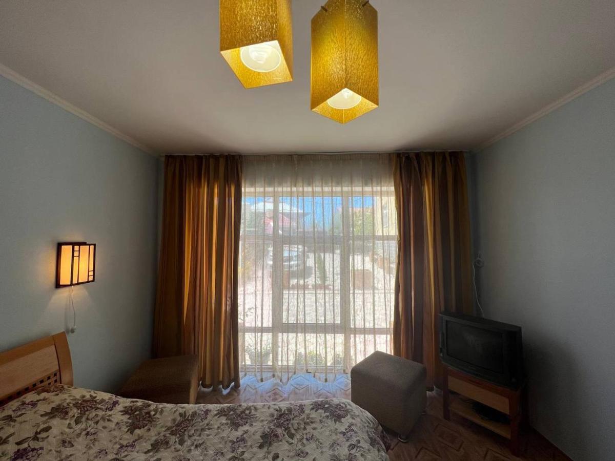 Tan Nuru Guest House Гостевой Дом Тан Нуру 乔尔蓬阿塔 外观 照片