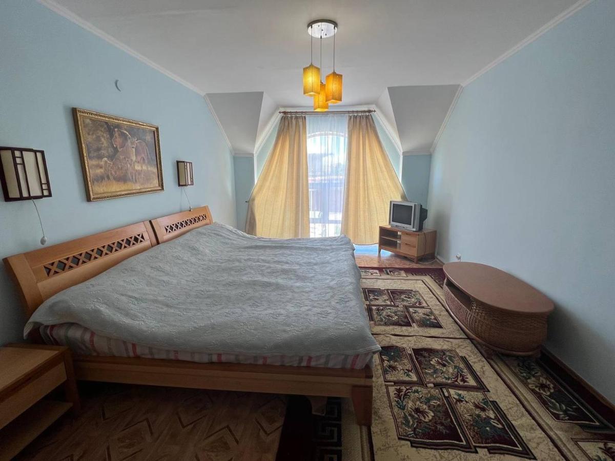 Tan Nuru Guest House Гостевой Дом Тан Нуру 乔尔蓬阿塔 外观 照片