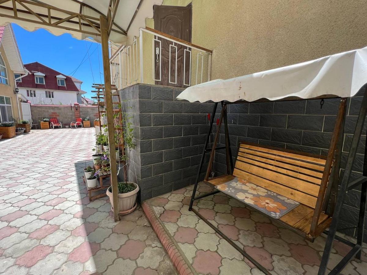 Tan Nuru Guest House Гостевой Дом Тан Нуру 乔尔蓬阿塔 外观 照片